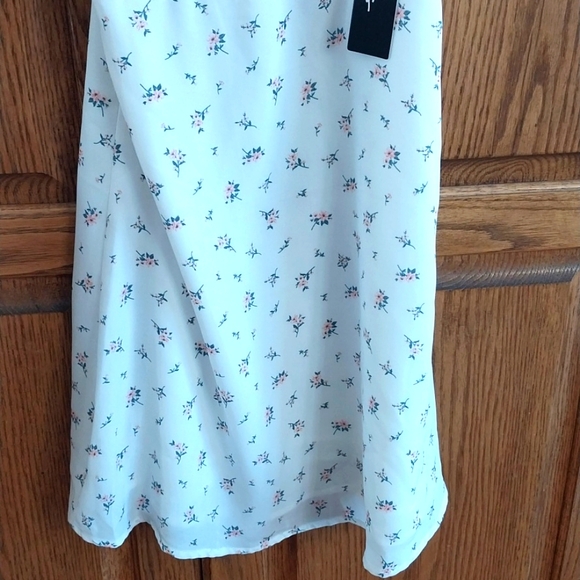 Lulus NWT Women's XS Wildflower Floral Print Tie-Strap Mini Dress White Multi - Picture 5 of 11